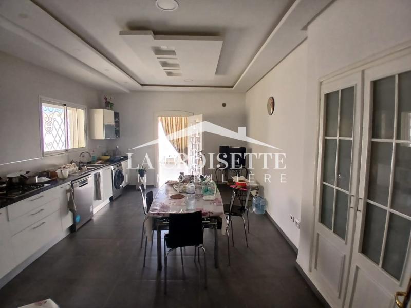 Villa S+3 plain-pied à La Soukra